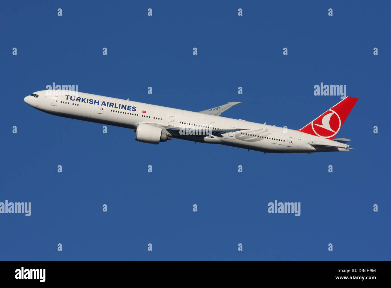 TURKISH AIRLINES BOEING 777 Stock Photo Alamy