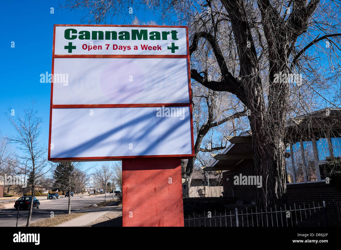 Cannamart medical marijuana dispensary sign hires stock photography