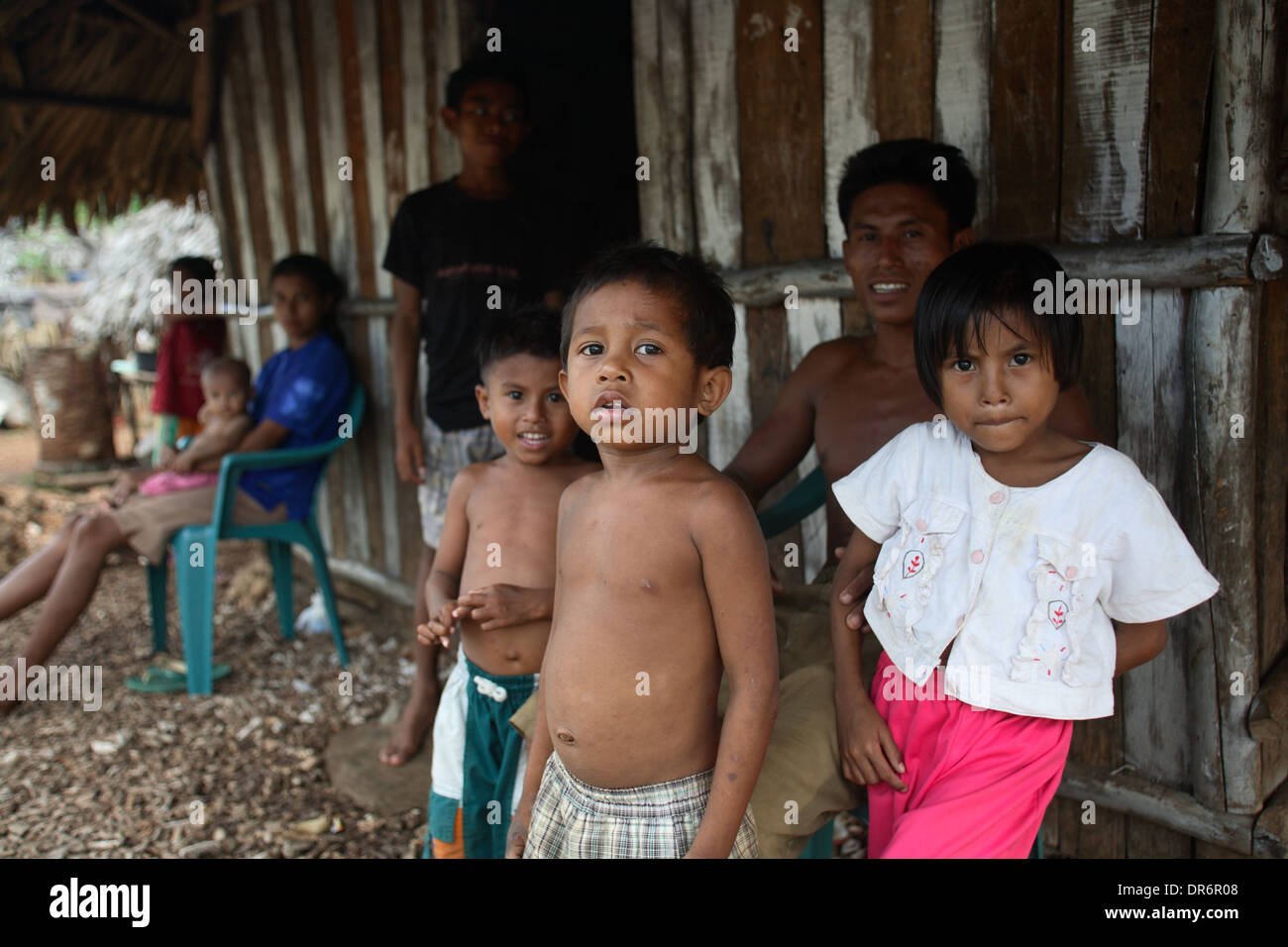Portrait of Indonesian children from a family living in poverty.  Kupang, West Timor, Indonesia. Nov 2005 Stock Photo