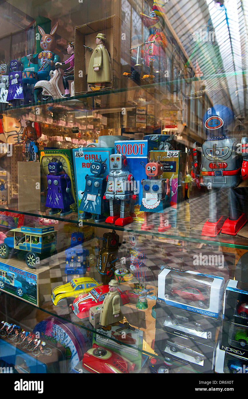 robot toy store