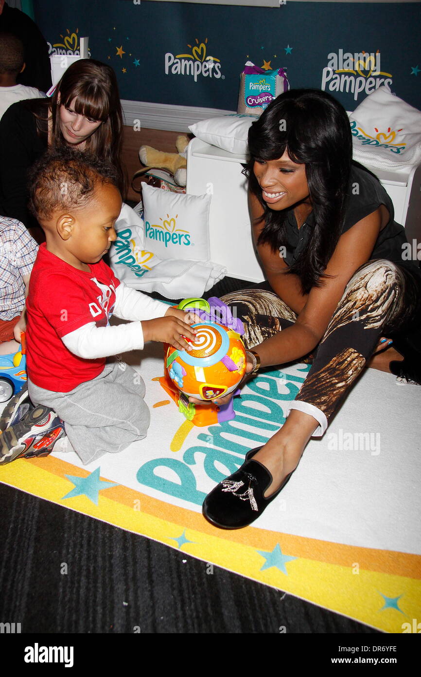 Singer Jennifer Hudson attends the unveiling of the Jennifer Hudson