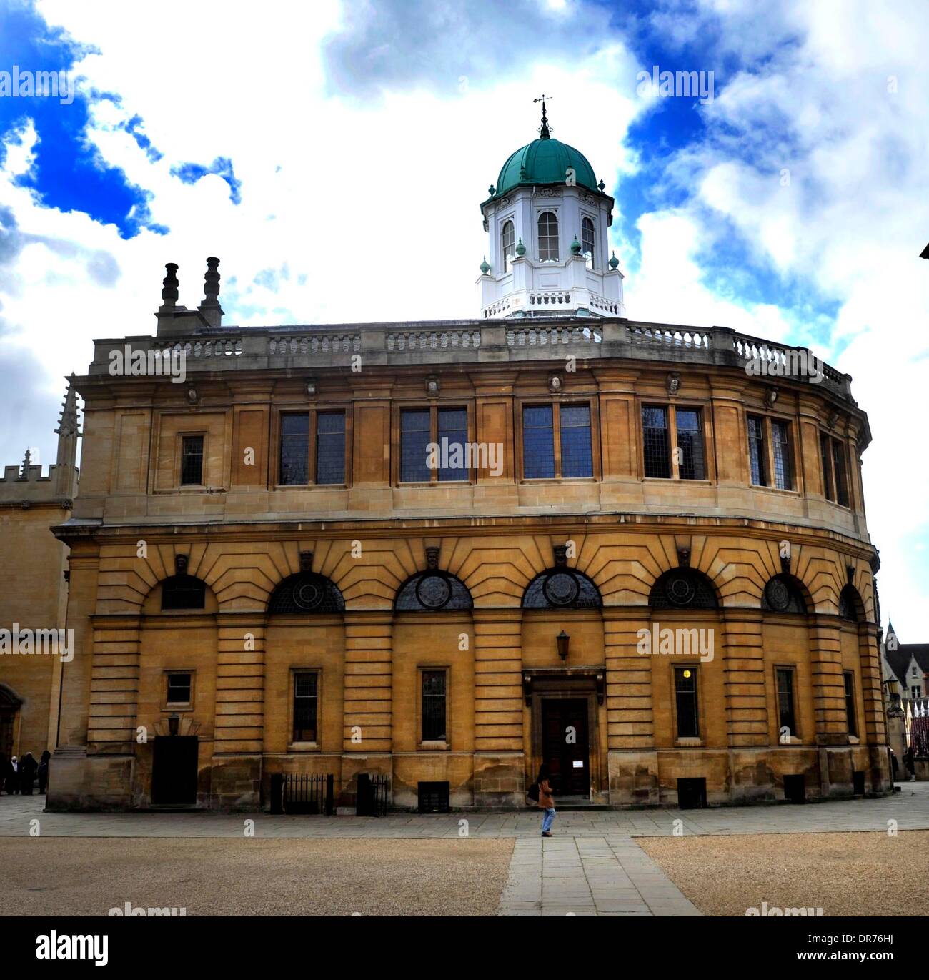 Travel dating website MissTravel.com says Oxford  the city of dreaming spires is one of the  5th most popular on the planet for a romantic Valentine’s Day break. Photo by Brian Jordan/Alamy Live News Stock Photo