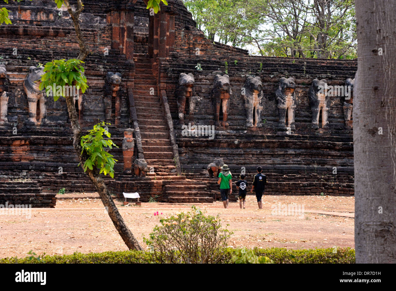 Palace ruins at the historical park in Kamphaeng Phet, Thailand. Stock Photo