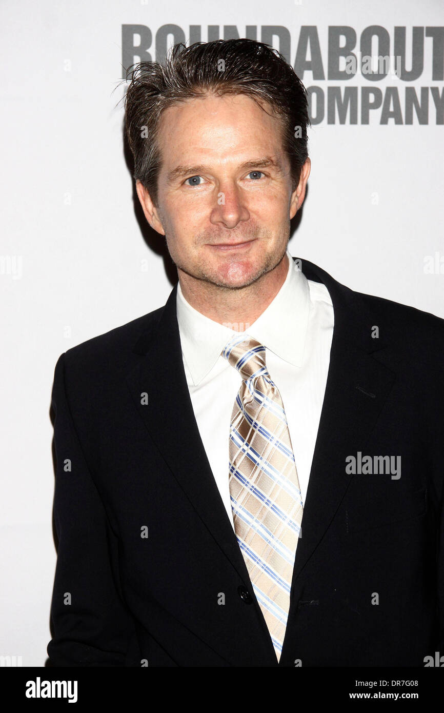 Питер бенсон. Роджер бенсон. Исполнитель джейкобс бенсон. Peter benson. Peter benson.