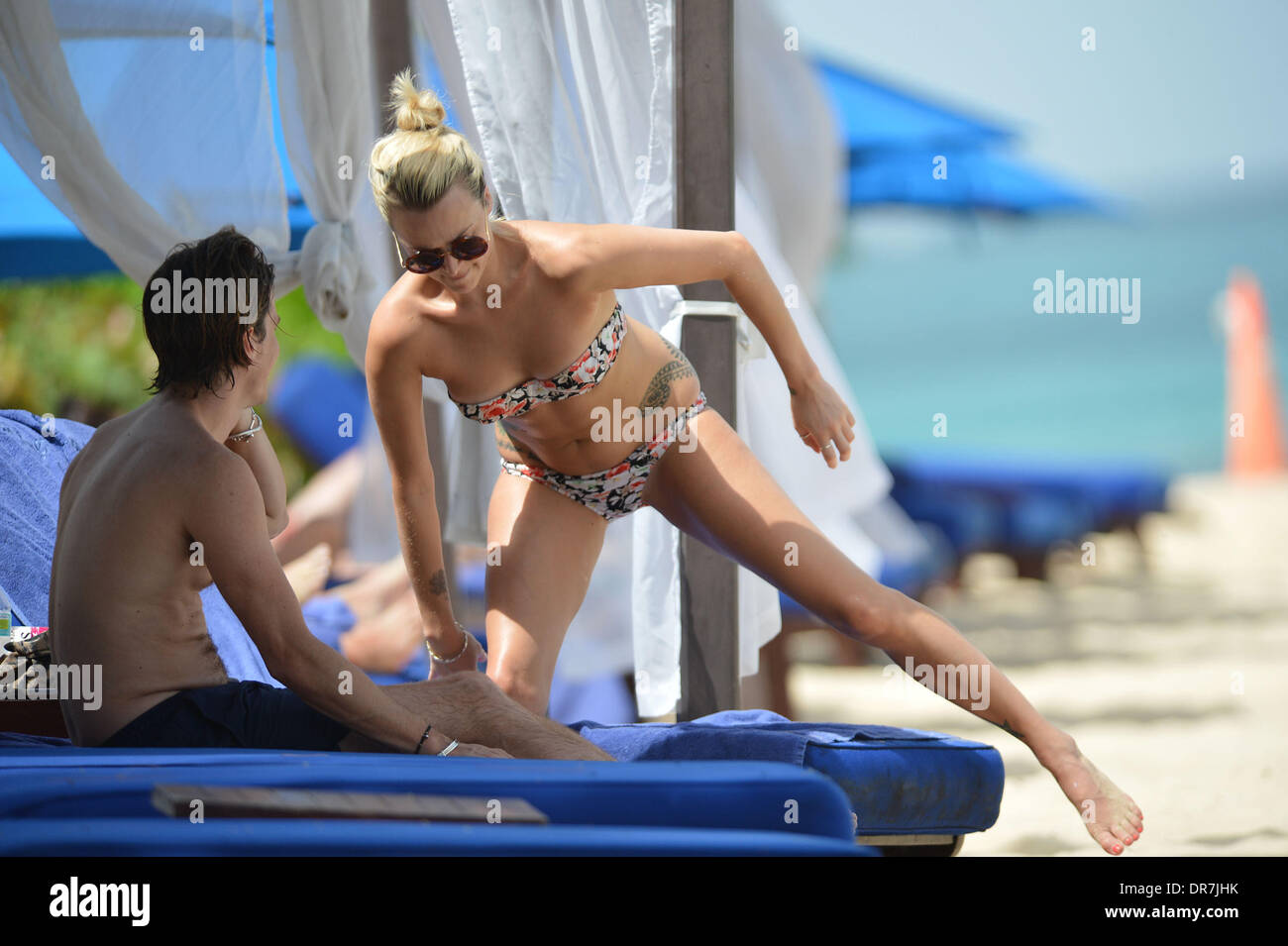 Fearne Cotton and her boyfriend Jesse Wood spend time relaxing on the beach together during their holiday Barbados - 15.06.12  Featuring: Fearne Cotton and her boyfriend Jesse Wood Where: BARBADOS, United States When: 15 Jun 2012 Stock Photo