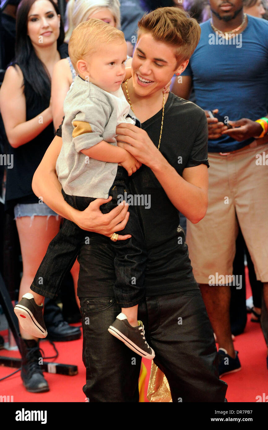 Justin Bieber And His Brother Jaxon