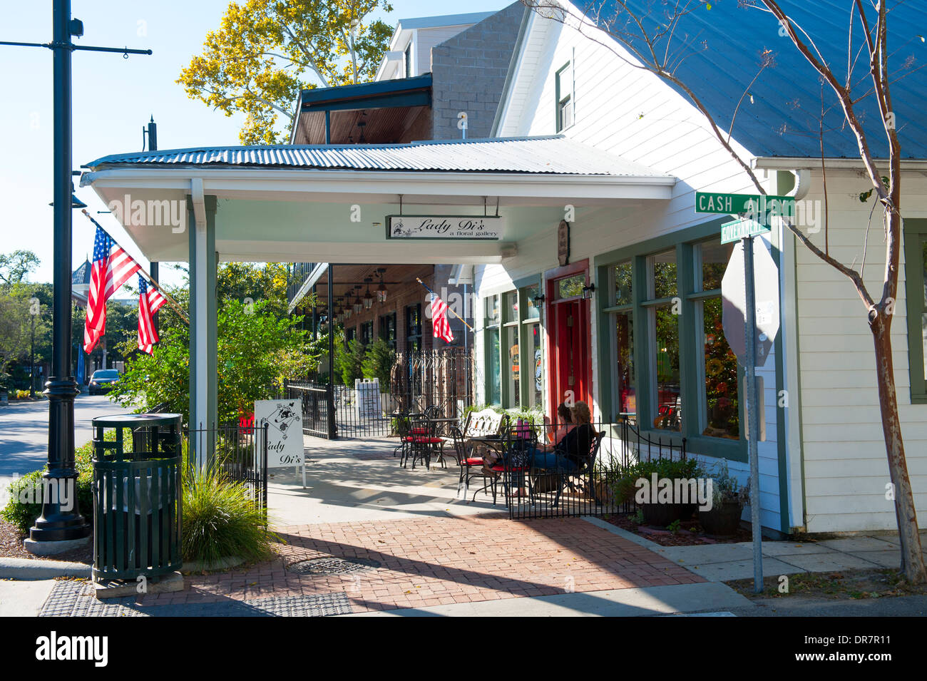 USA Mississippi MS Ocean Springs Gulf Coast small town - Lady Di's shop floral gallery Stock Photo