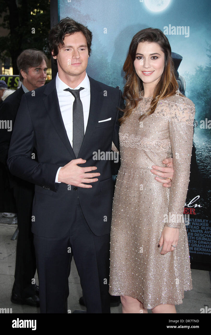 Benjamin Walker, Mary Elizabeth Winstead, the premiere of Abraham Lincoln: Vampire Hunter at the AMC Loews Lincoln Square. New City, USA - 18.06.12 Photo - Alamy