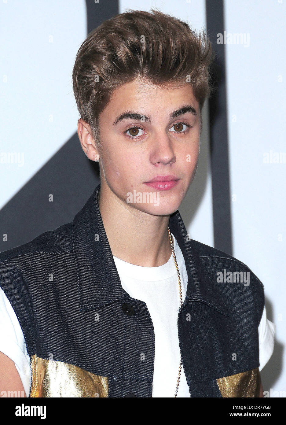 ジャスティンビーバーJustinBieberサイン入り写真鑑定証明書PSADNA