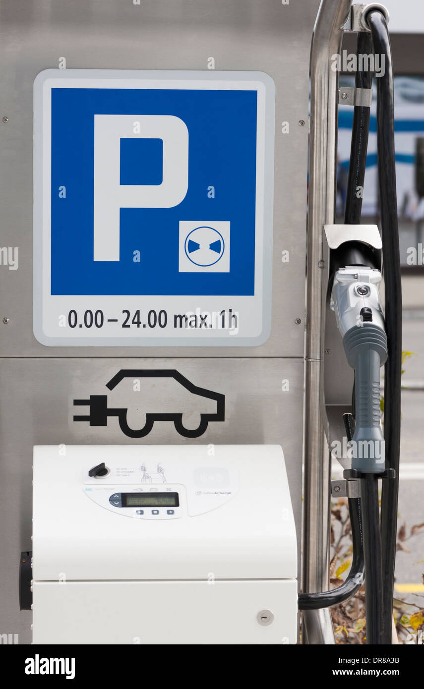 Electric Vehicle Charging Station Stock Photo Alamy