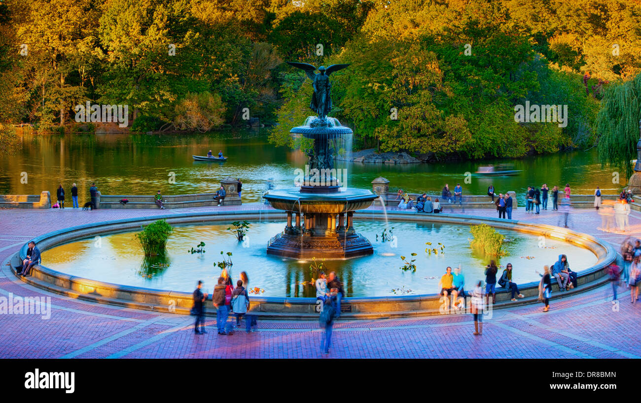 Angel of the Waters on Bethesda Terrace with The Lake and Ramble behind it, Central Park Stock Photo