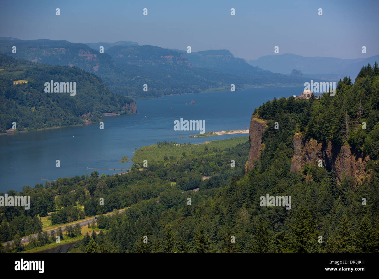 COLUMBIA RIVER OREGON, USA Vista House at Crown Point, and