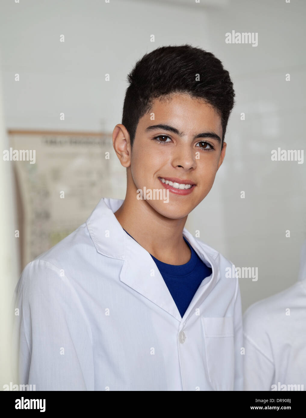 teen-boy-science-lab-hi-res-stock-photography-and-images-alamy