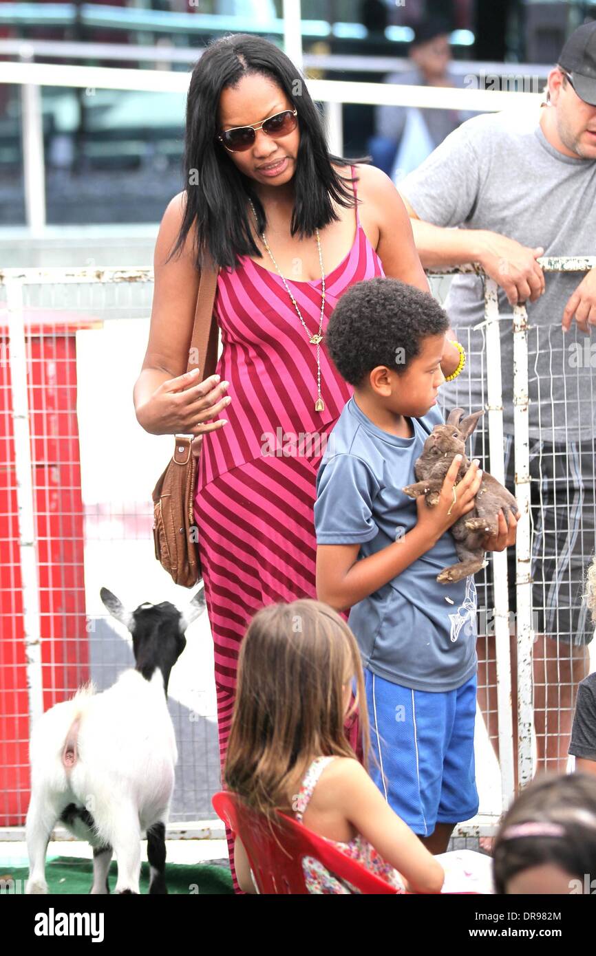 Garcelle Beauvais shopping at the Farmers Market in Studio City with