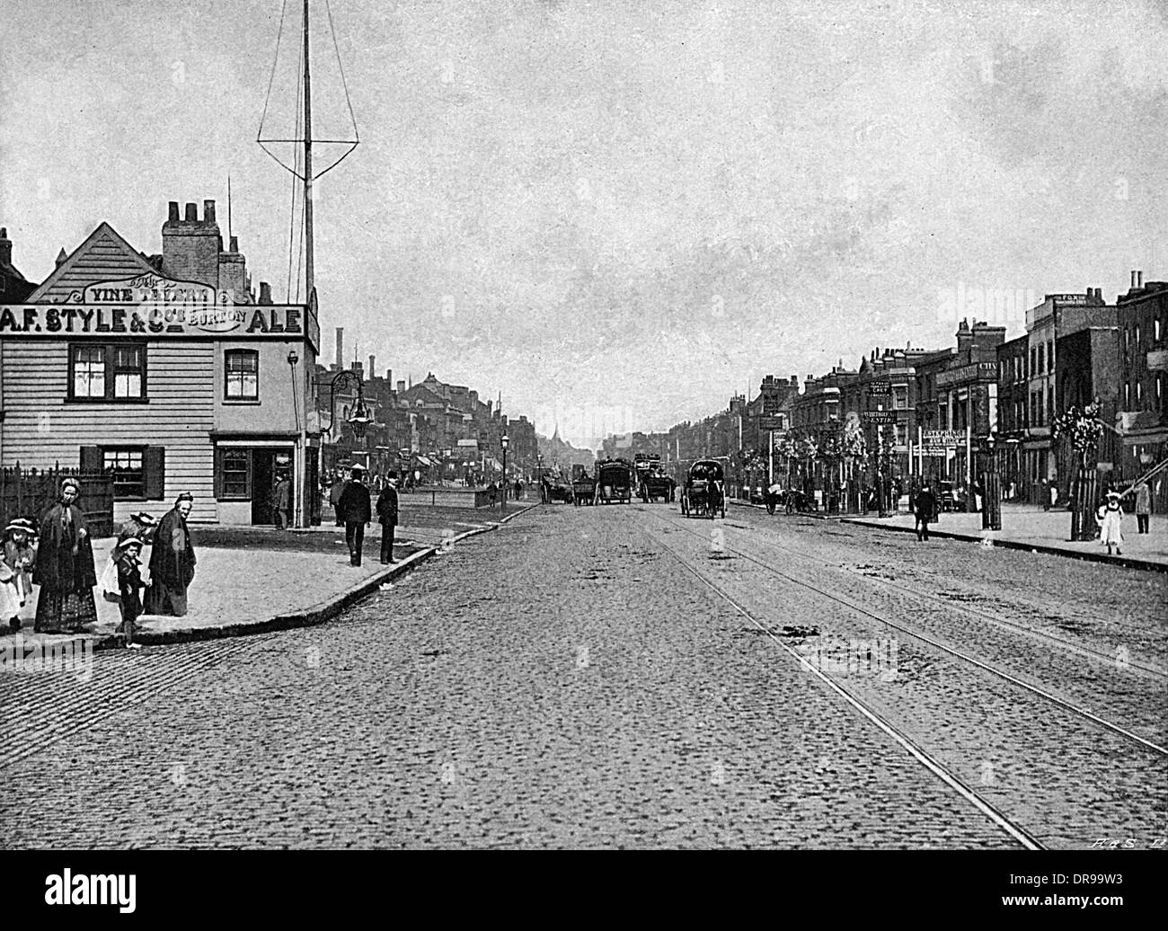 MILE END ROAD Stock Photo Alamy