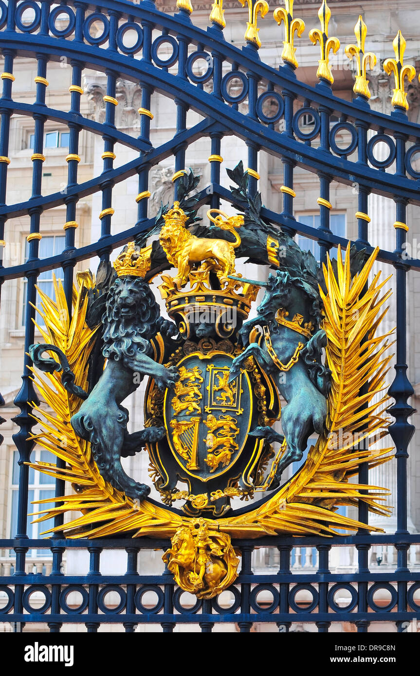 Gate of Buckingham Palace, London, UK Stock Photo