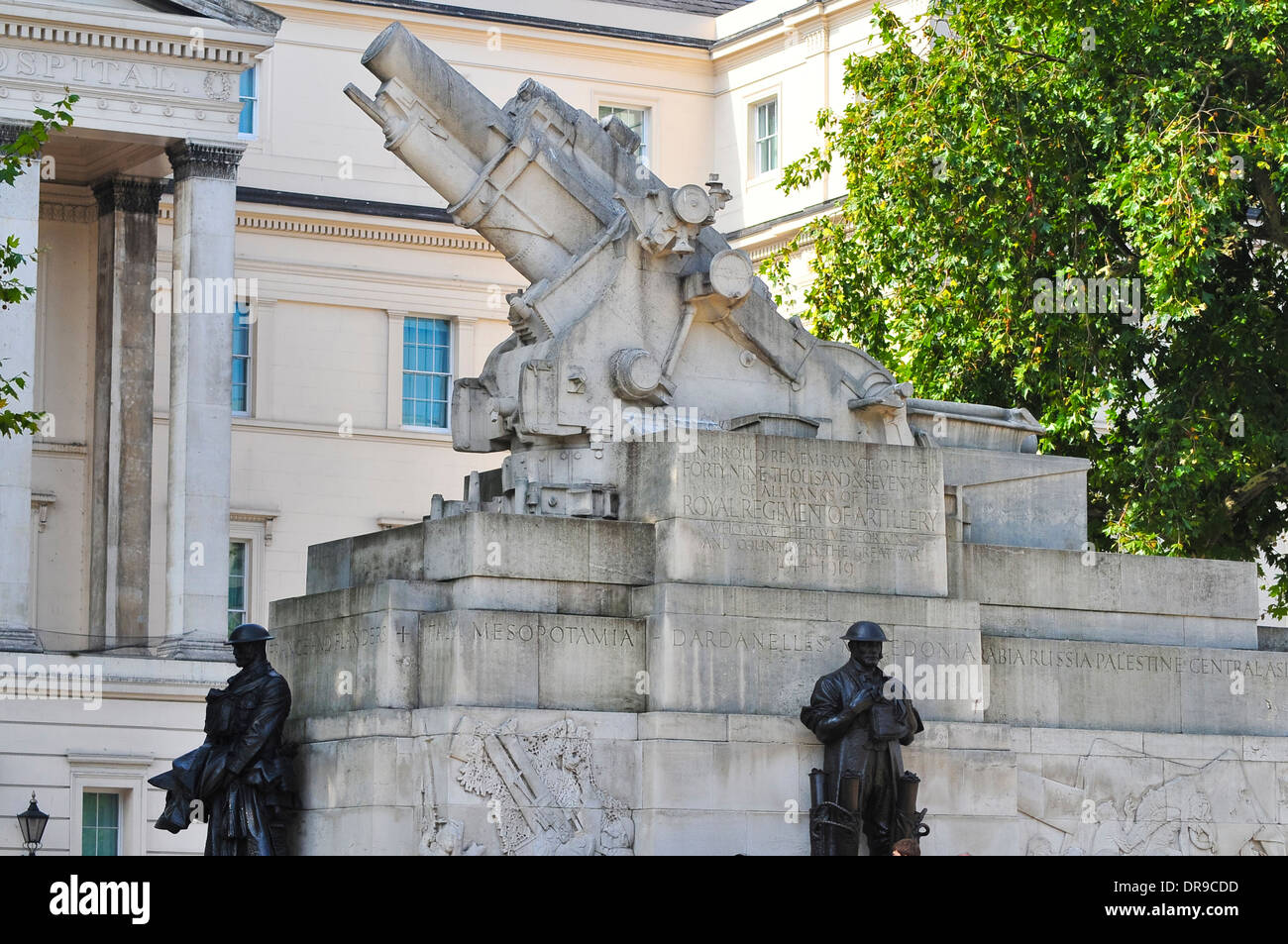Statue at Buckingham Palace, London, UK Stock Photo