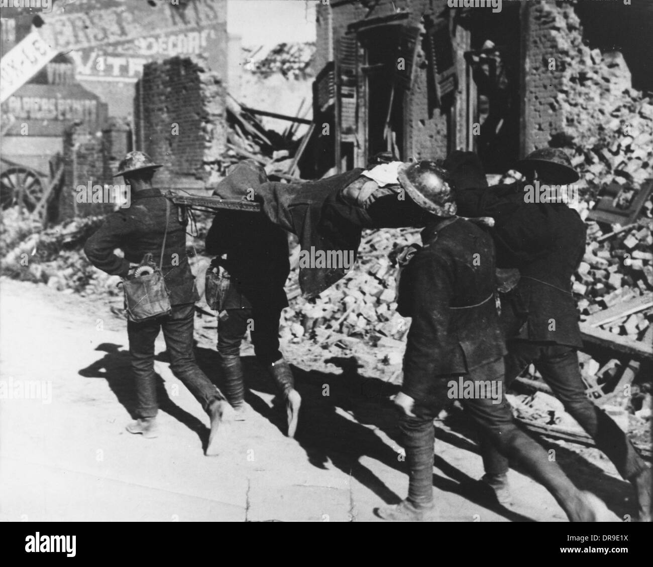 World war i soldier helping Black and White Stock Photos & Images - Alamy