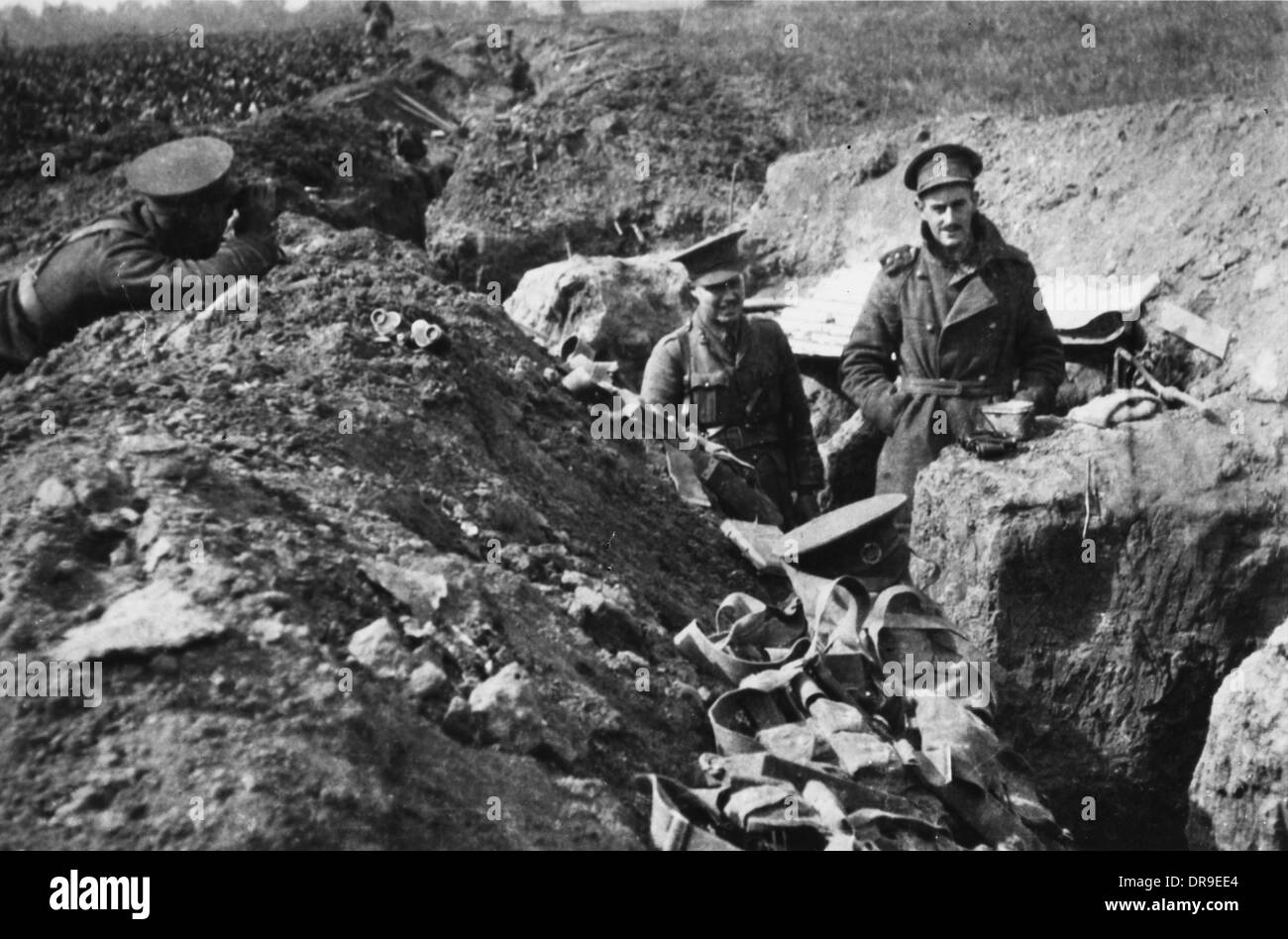 Soldiers british trench 1914 Black and White Stock Photos & Images - Alamy