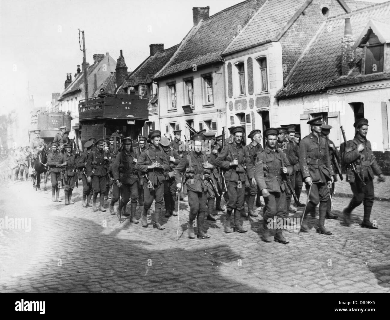 Battle Of Loos 1915 Black And White Stock Photos & Images - Alamy