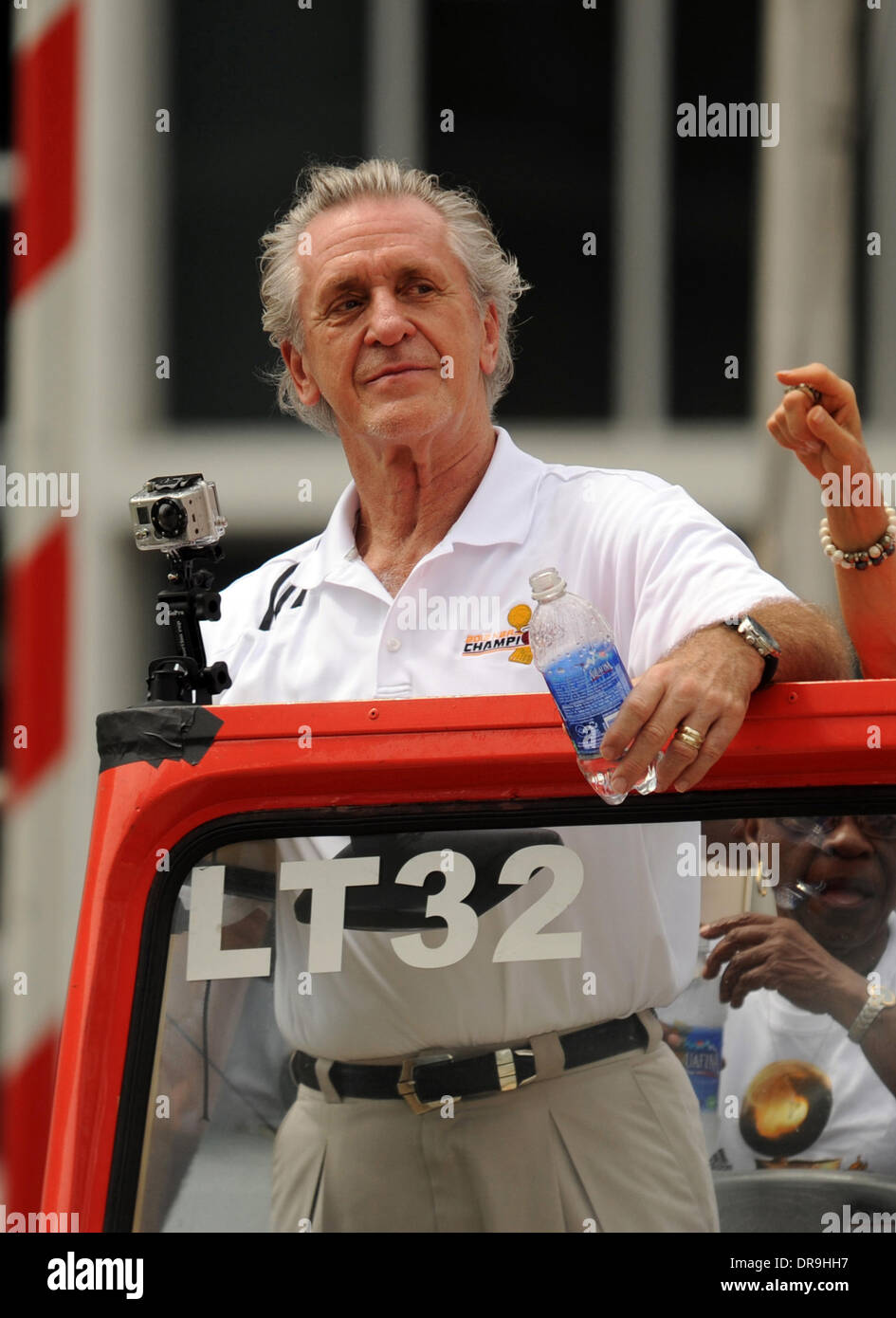 pat-riley-during-a-miami-heat-victory-parade-through-the-streets-of-DR9HH7.jpg