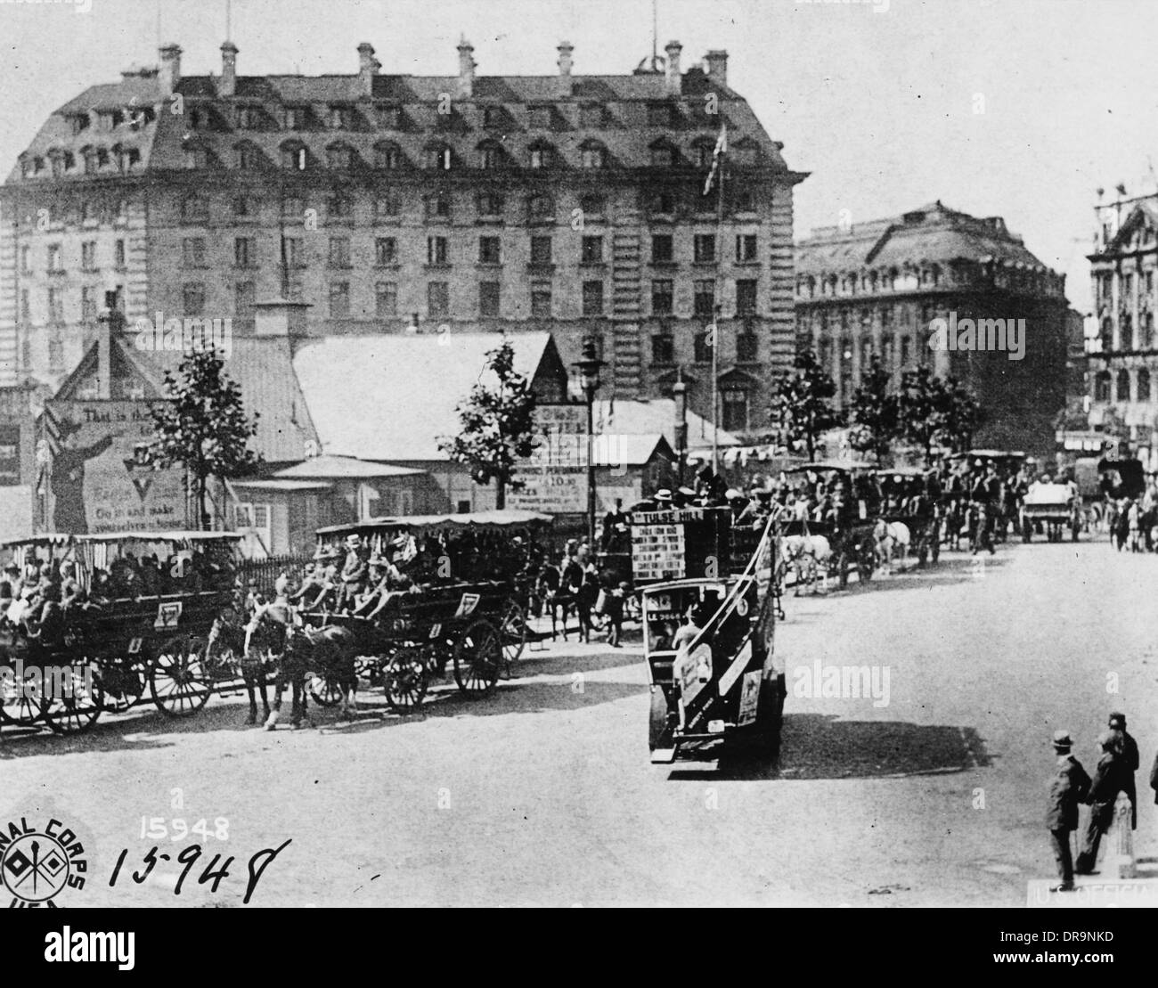 1918 london bus hires stock photography and images Alamy
