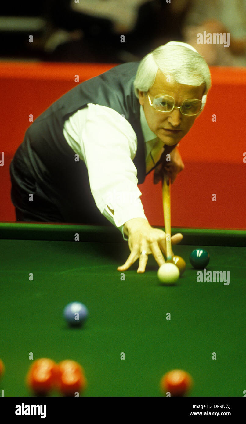 Vertical upright snooker hi-res stock photography and images