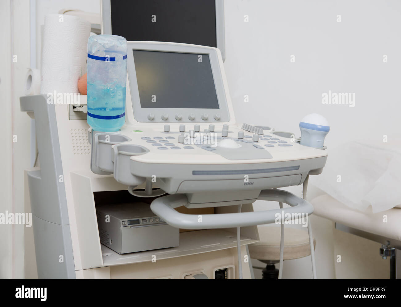 Advanced pregnancy hi-res stock photography and images - Alamy