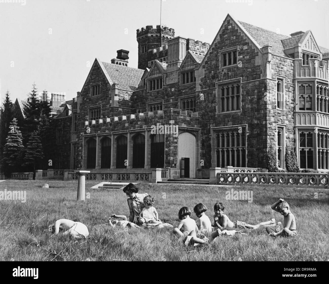 English wwii children evacuees hires stock photography and images Alamy