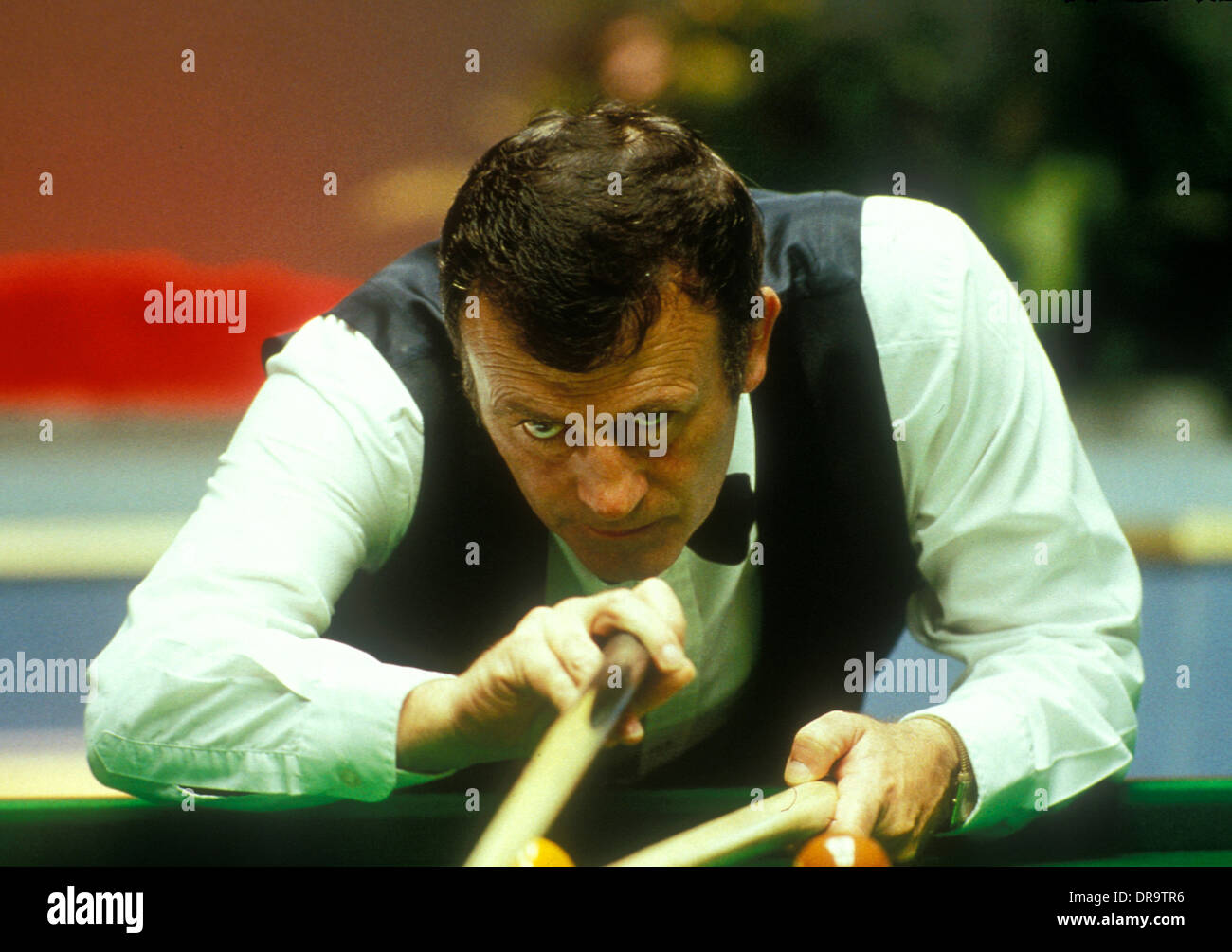 Doug Mountjoy at The Embassy World Snooker Tournament, Crucible Theatre Sheffield in the early 1980’s Stock Photo
