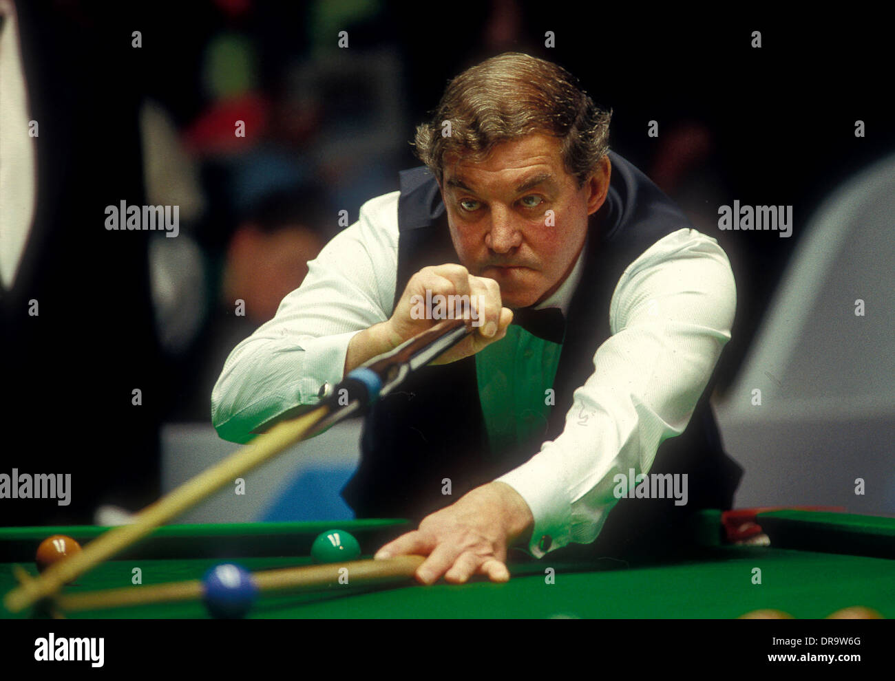 Australian eddie Charlton at The Embassy World Snooker Tournament, Crucible  Theatre Sheffield in the early 1980's Stock Photo - Alamy