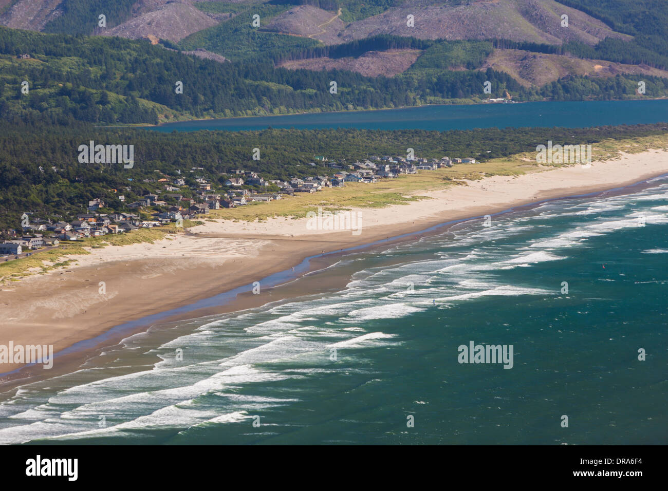 MANZANITA, OREGON, USA Beach and surf on Oregon coast Stock Photo Alamy
