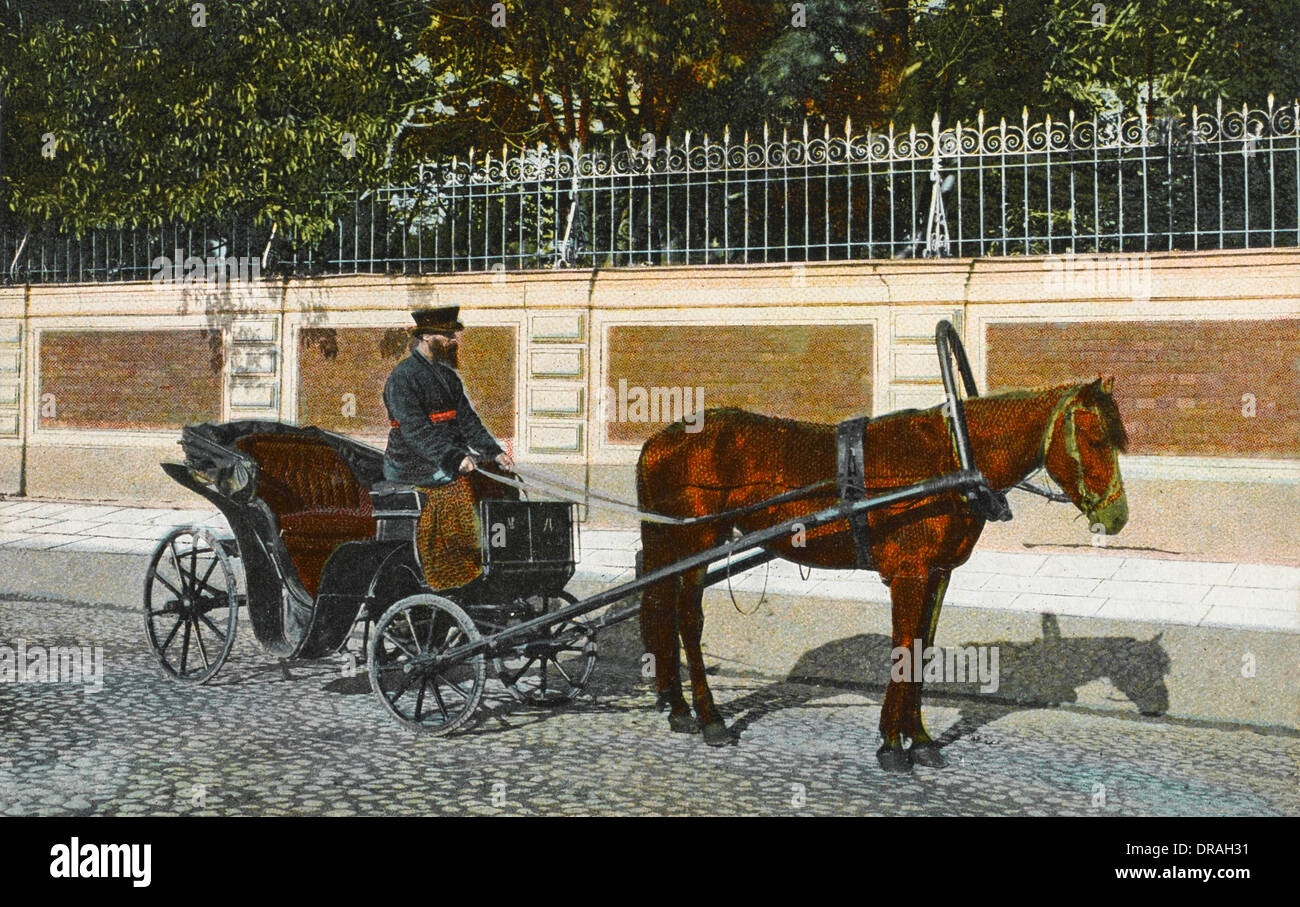 Пролетка остановилась у подъезда. Кучер 19 века. Конный экипаж пролетка. Повозка с кучером. Старинная карета с лошадью.