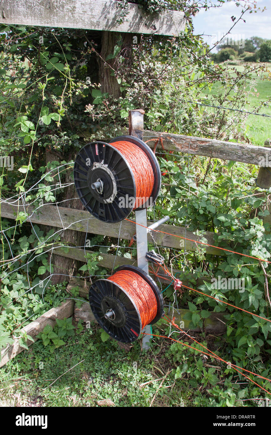 Electric fence connector on public path Stock Photo Alamy