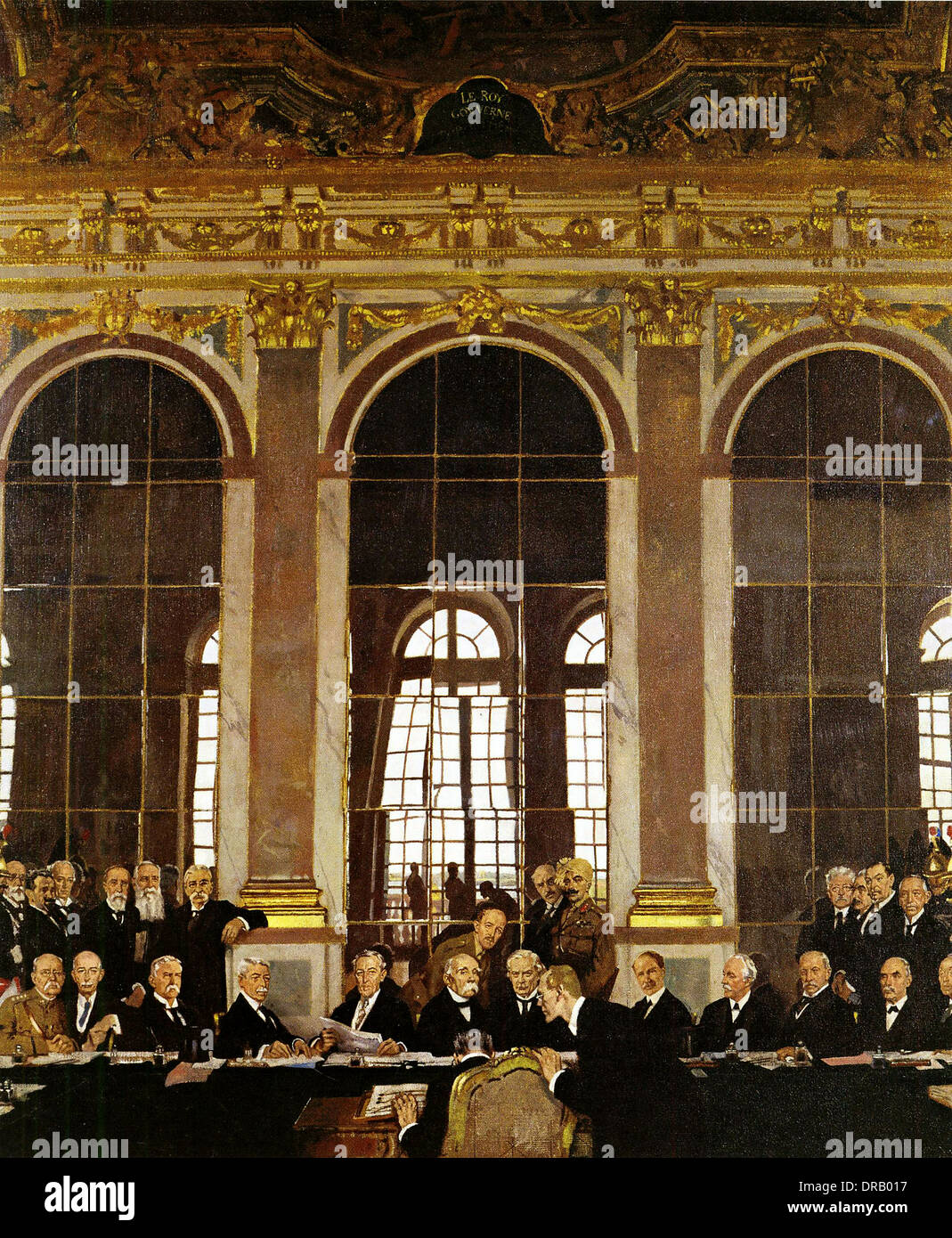 Treaty of Versailles, signing of the peace treaty, Dr Johannes Bell signs  the Treaty of Versailles in the Hall of Mirrors Stock Photo - Alamy