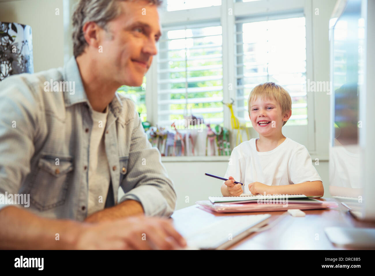 Working email hi res stock photography and images Alamy