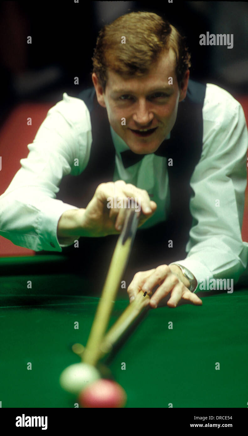 Steve davis snooker 1982 hi-res stock photography and images