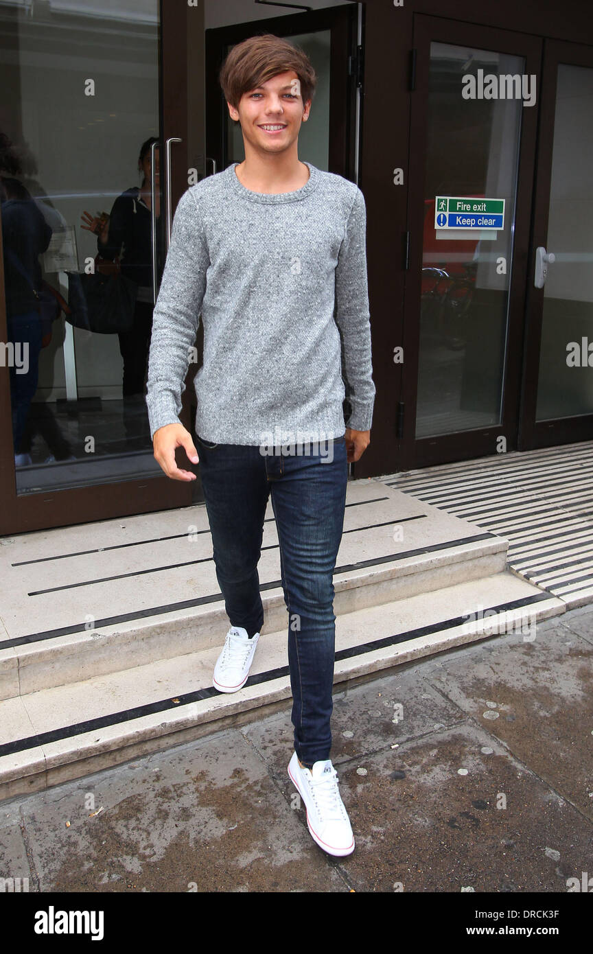 Only One Direction for Louis Tomlinson's jeans… ;)