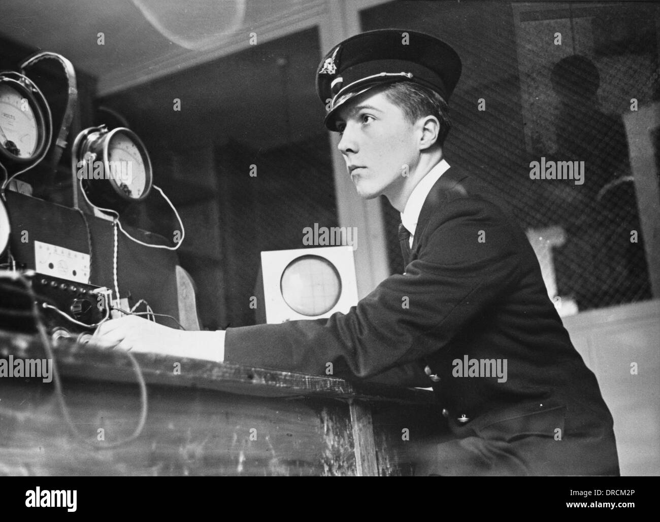 Wwii radio hi-res stock photography and images - Alamy