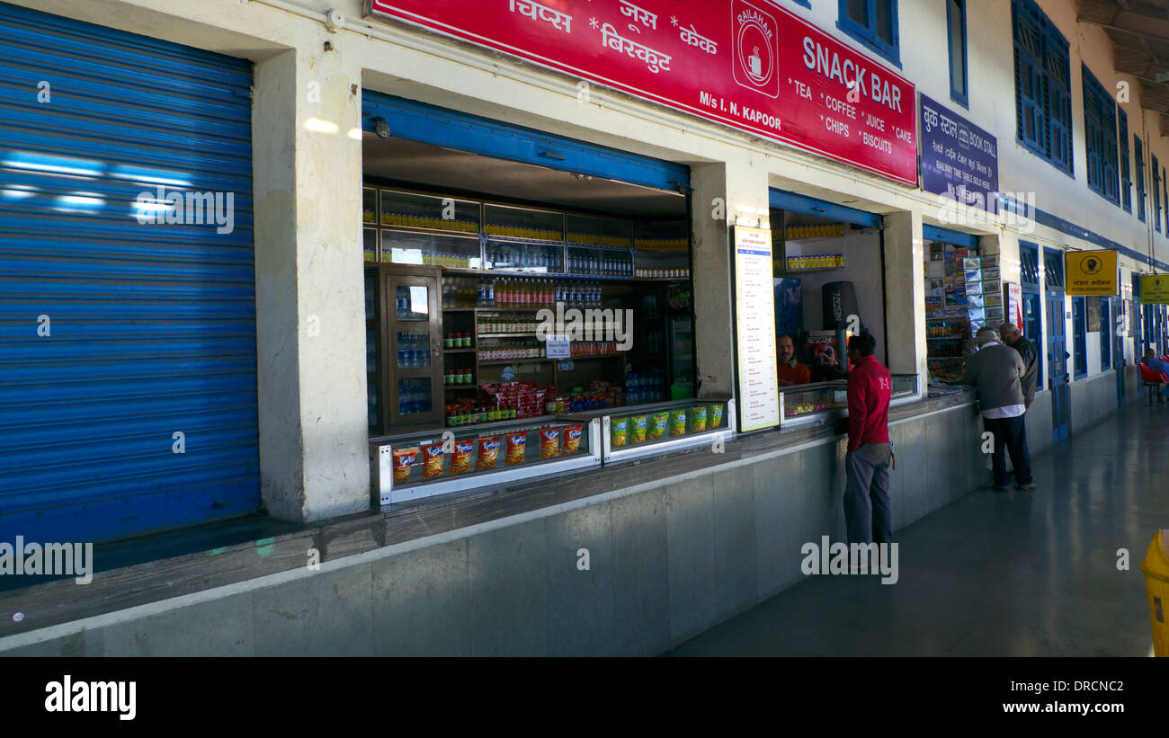 Indian hill station railway hires stock photography and images Alamy