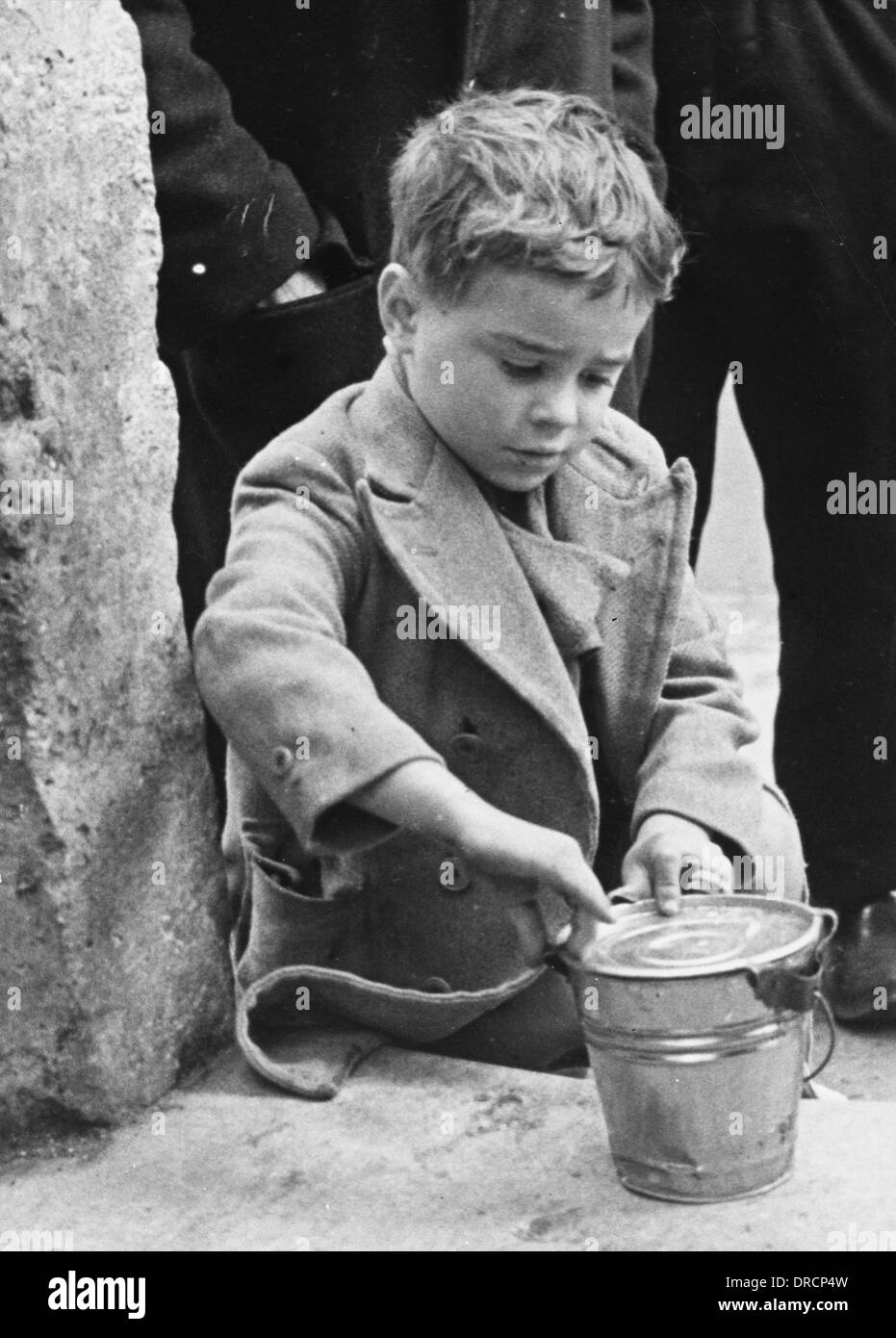 Boy world war two france hi-res stock photography and images - Alamy
