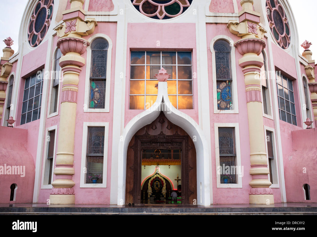 Sathya Sai Baba Super Speciality hospital. Puttaparthi, Andhra Stock Photo 66052758 Alamy