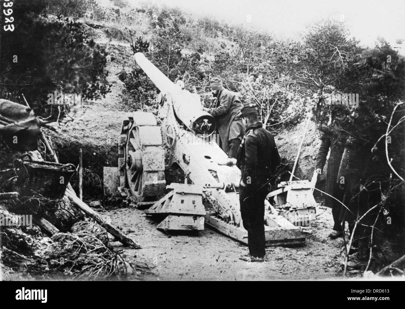 155mm artillery gun hires stock photography and images Alamy