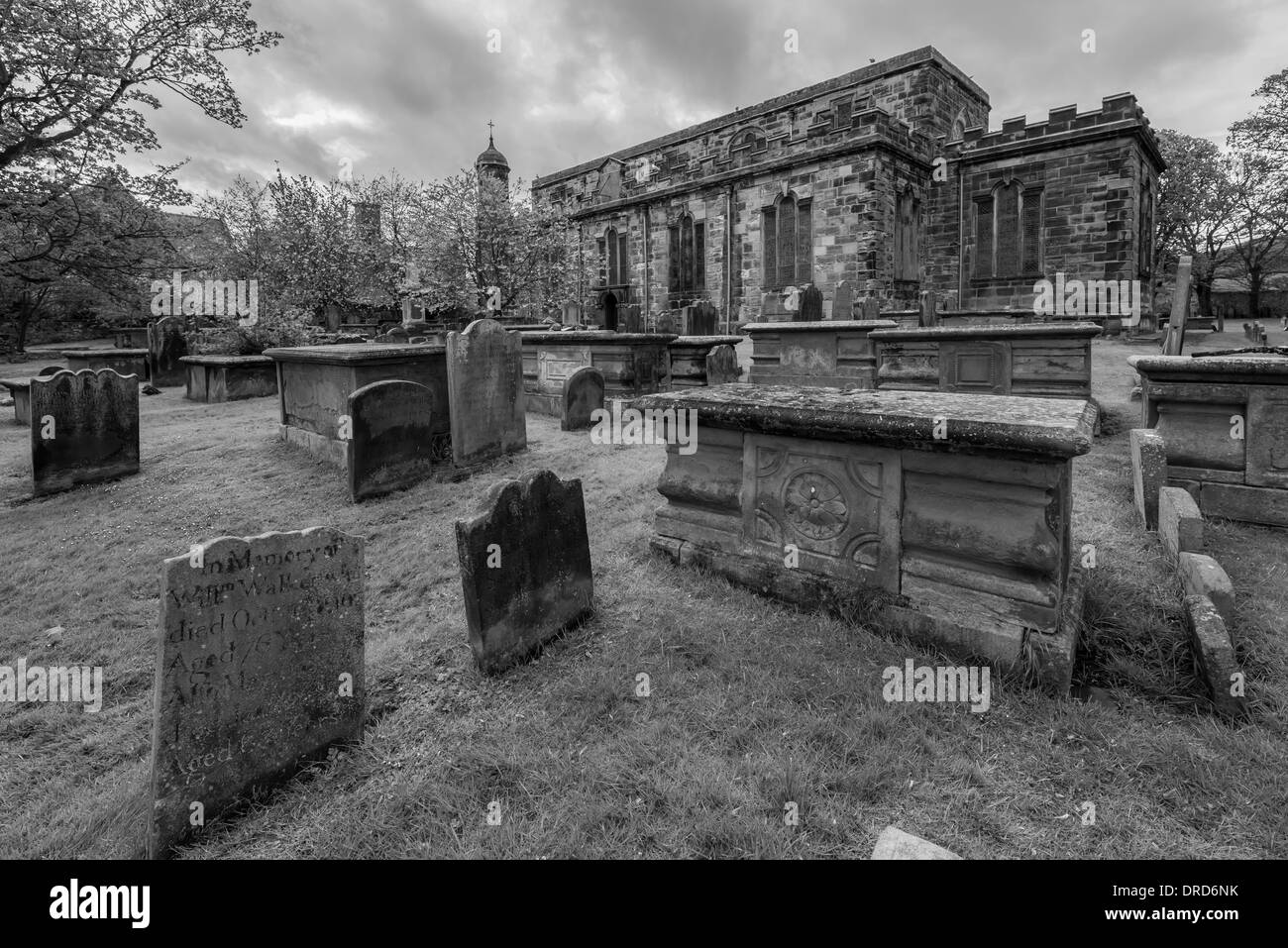 Berwick Parish Church cemetary Stock Photo Alamy