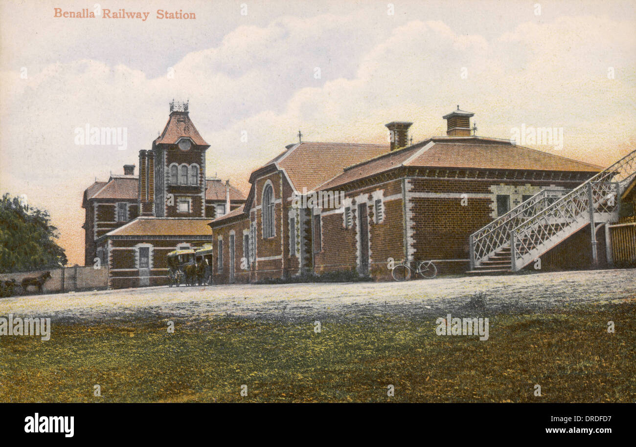 Benalla Railway Station Stock Photo Alamy