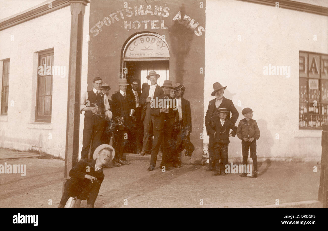 Hotel sportsmans hires stock photography and images Alamy