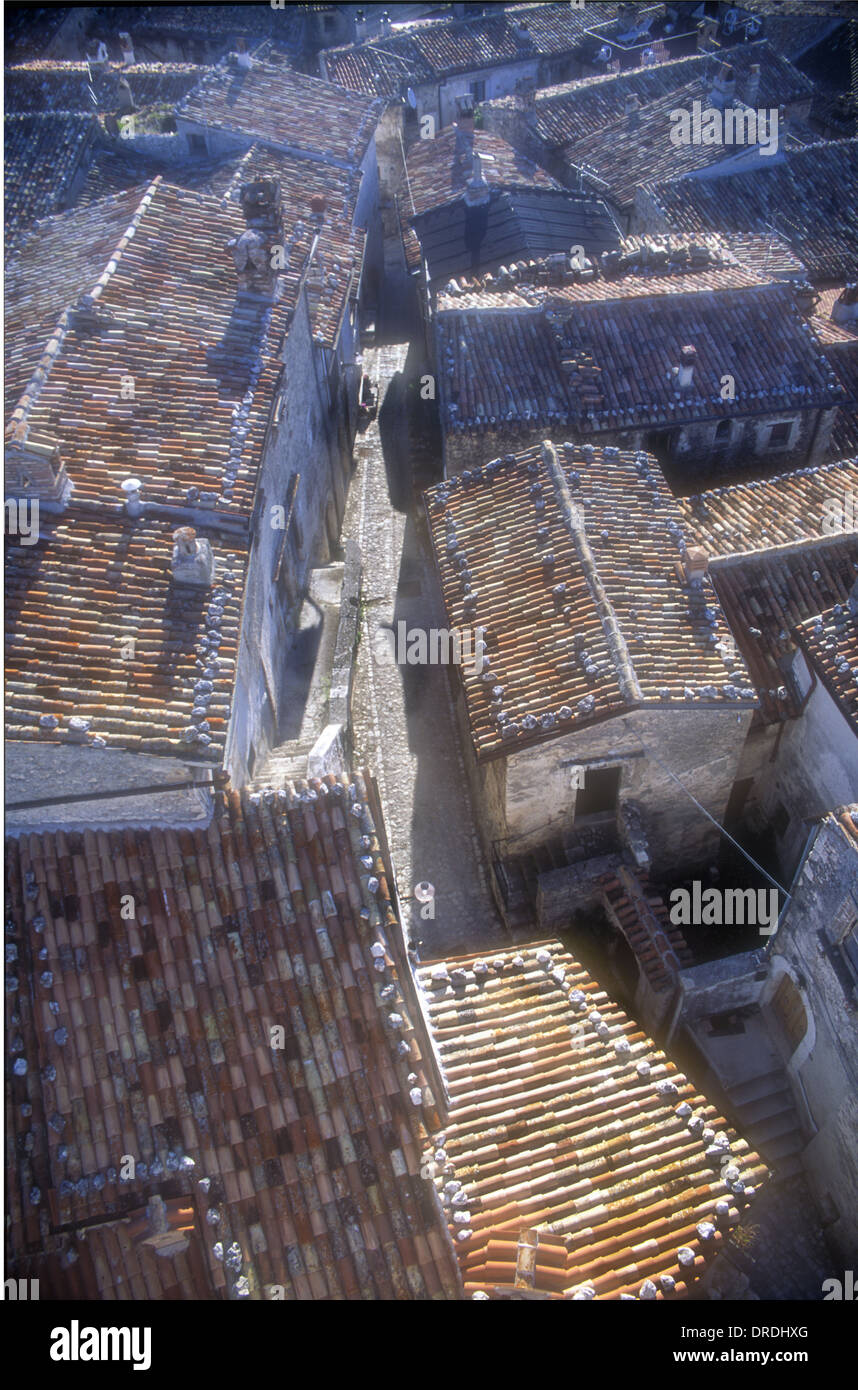 rooftops in small italian town teracotta roof Stock Photo Alamy