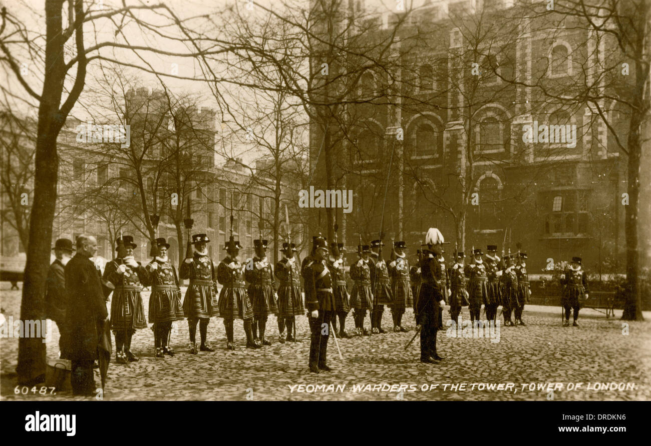 Yeoman Warders of the Tower Stock Photo - Alamy