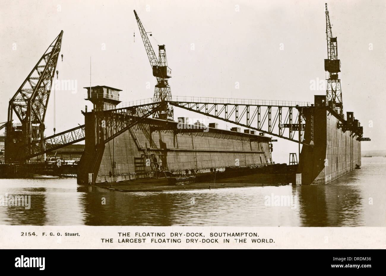 Dry dock southampton hires stock photography and images Alamy