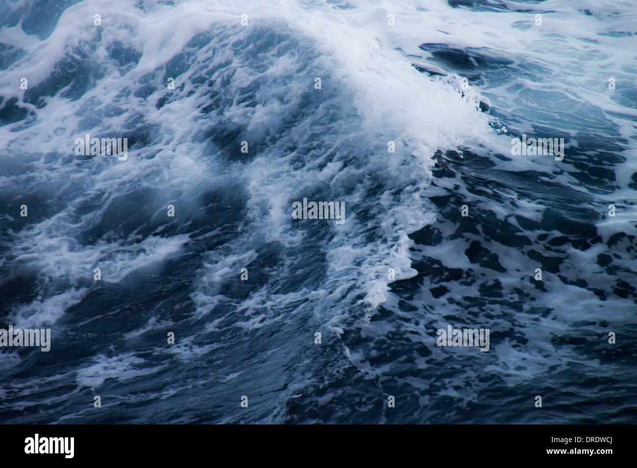 Sea swell hi-res stock photography and images - Alamy